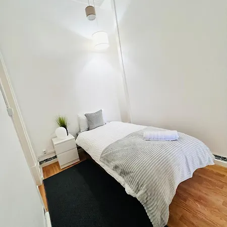 Hostel In Alfama, Location In Lisboa