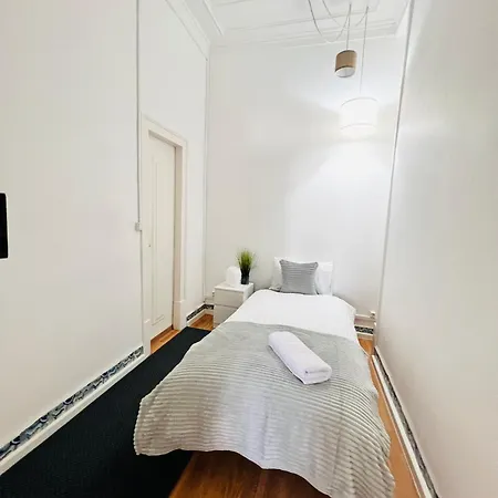 In Alfama, Location In Lisboa