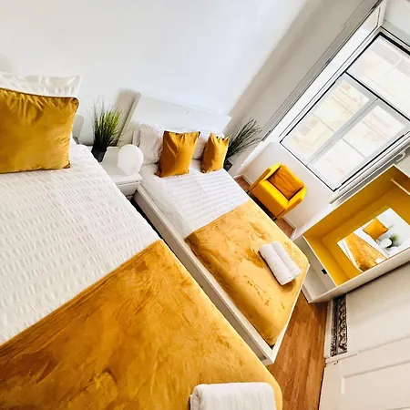 In Alfama, Location In *