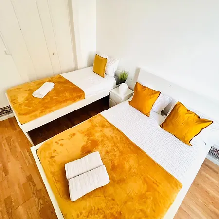 In Alfama, Location In * Lisbon