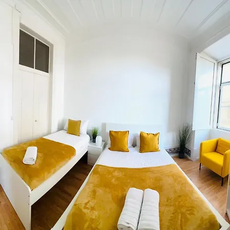 In Alfama, Location In