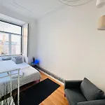 Hostel In Alfama, Location In Lisbon